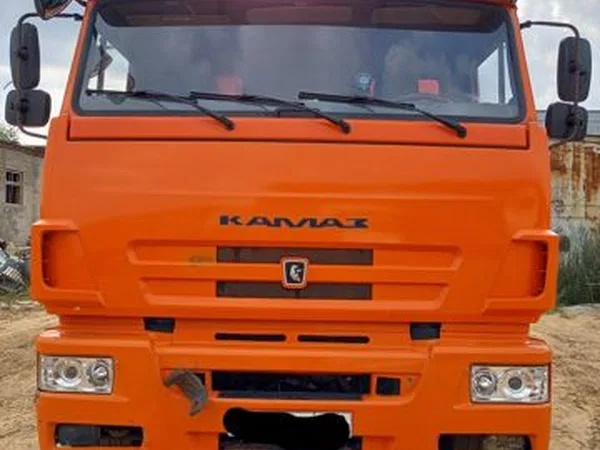 Самосвал КамАЗ 6520