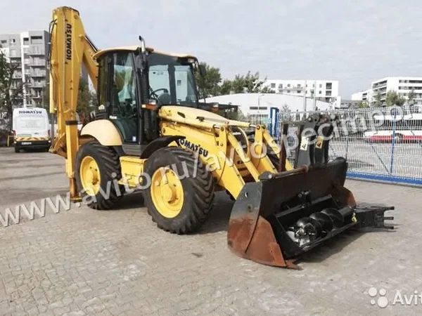 Экскаватор-погрузчик Komatsu WB97S-5