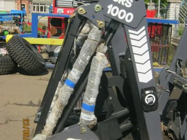 Навесной погрузчик (КУН) СальскСельМаш TURS-1000