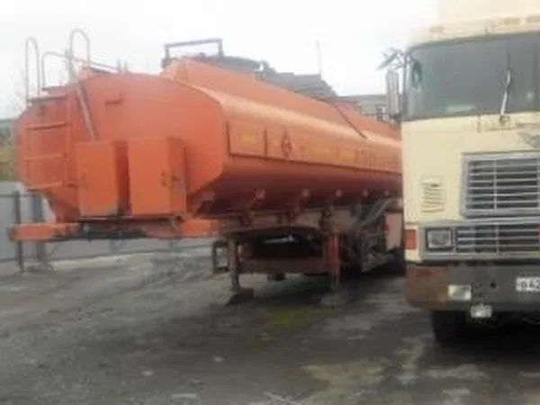 Седельный тягач International 9800