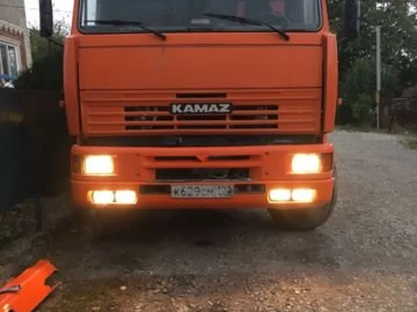 Самосвал КамАЗ 6520