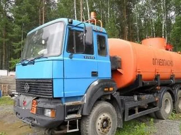 Бензовоз УРАЛ 66131 АТЗ