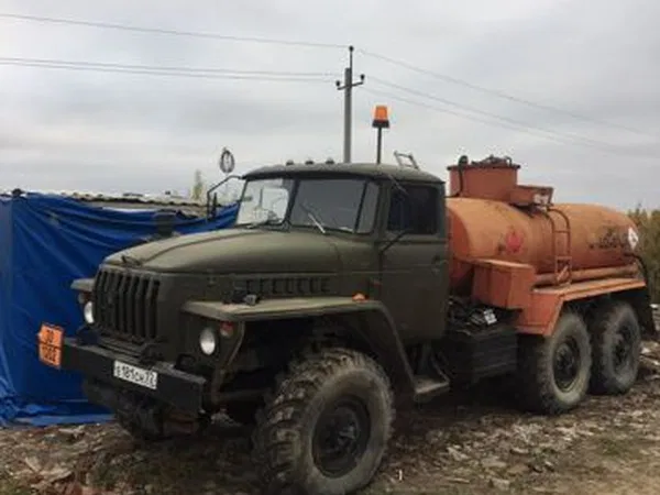 Бензовоз УРАЛ
