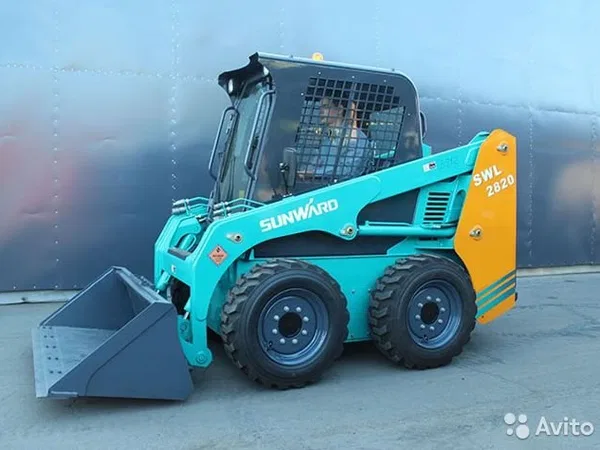 Мини-погрузчик Sunward SWL2820
