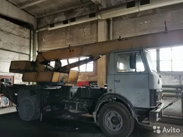Автокран Ивановец КС-3577-4 на шасси МАЗ