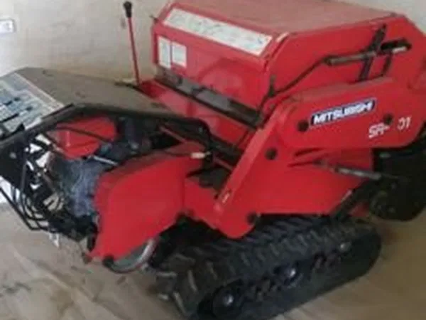 Пресс-подборщик Mitsubishi SR501 самоходный