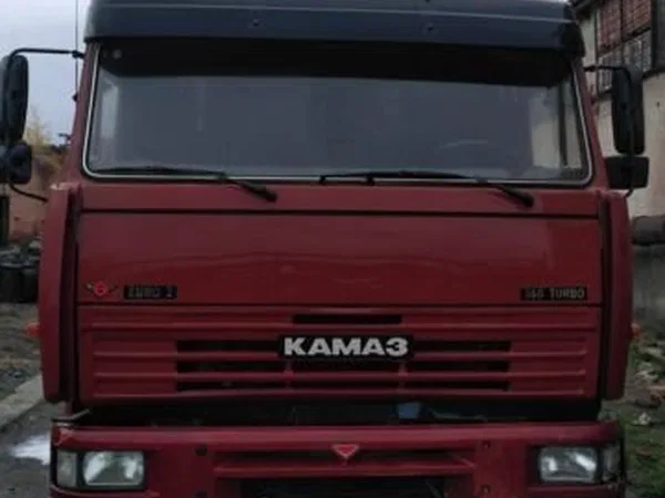 Седельный тягач Камаз 6460