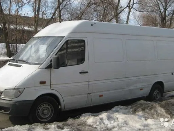 Цельнометаллический фургон Mercedes-Benz Sprinter