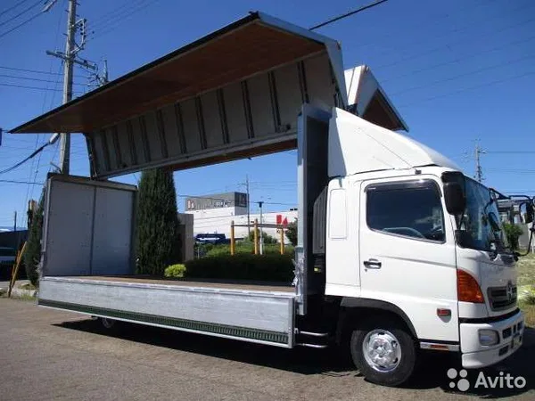 Промтоварный фургон Hino Ranger