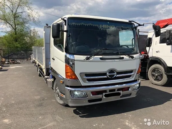 Бортовой грузовик с КМУ HINO Ranger