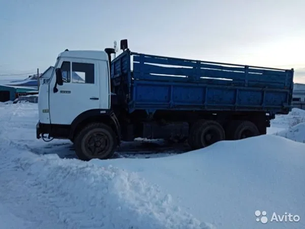 Бортовой грузовик КамАЗ 35320