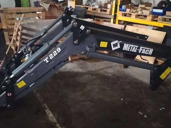 Навесной погрузчик (КУН) Metal-Fach T-229