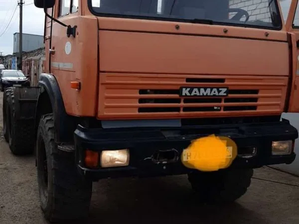 Седельный тягач КамАЗ 44108