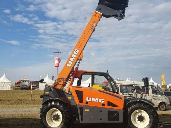 Телескопический погрузчик UMG TLH 3507