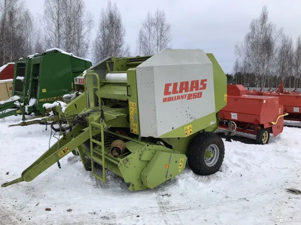Пресс-подборщик Claas Rollant 250