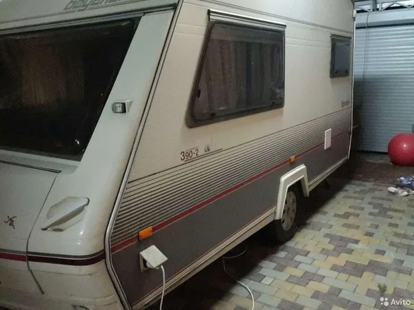 Прицеп-дача (кемпер) Beyerland Sprinter 390-D