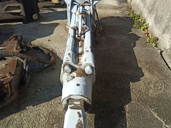 Гидромолот ОМЗ МГ-300