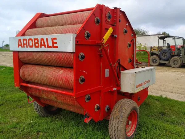 Пресс-подборщик Claas Rollant 44