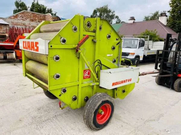 Пресс-подборщик Claas Rollant 44