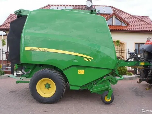 Пресс-подборщик John Deere 990