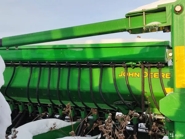 Сеялка John Deere 1590