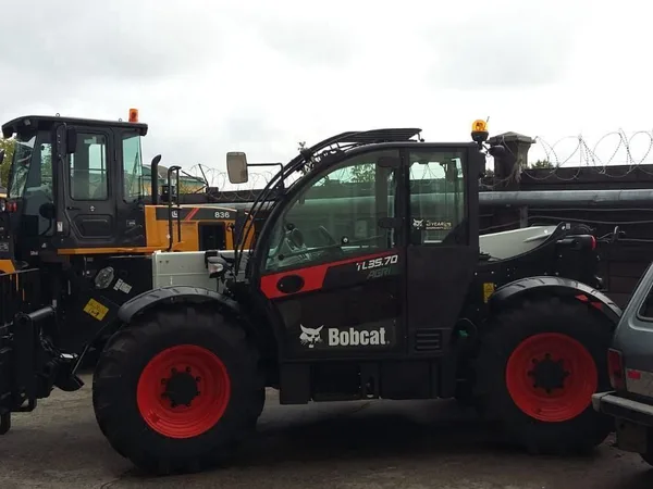 Телескопический погрузчик Bobcat TL35.70 Agri