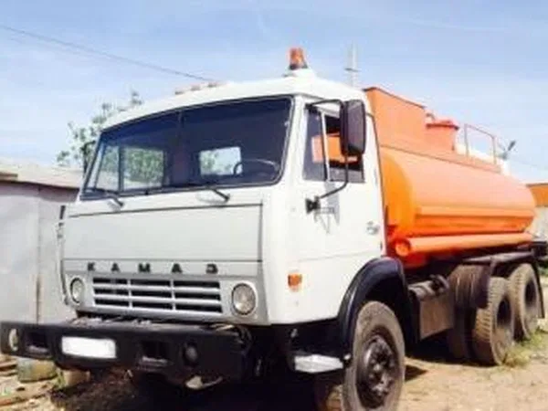 Бензовоз КамАЗ 53215