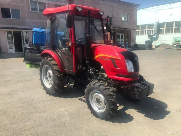 Трактор DongFeng DF-404 C