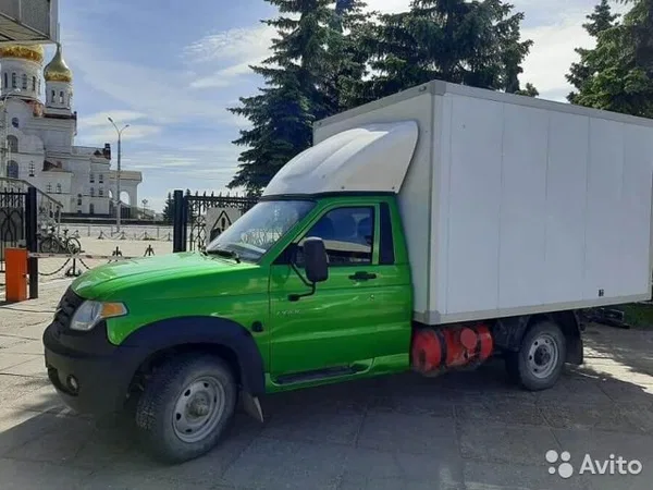 Промтоварный фургон УАЗ 236022-01 Профи