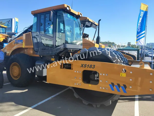 Грунтовый каток XCMG XS183