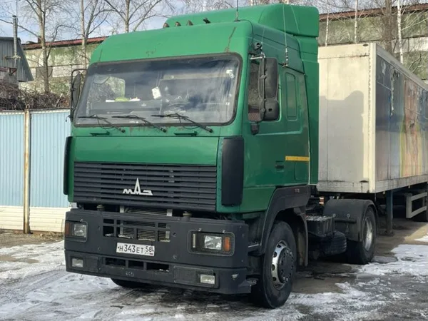 Седельный тягач МАЗ 5440