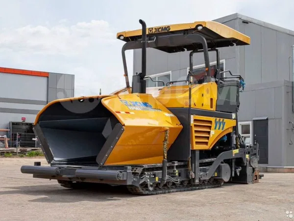 Асфальтоукладчик XCMG RP603
