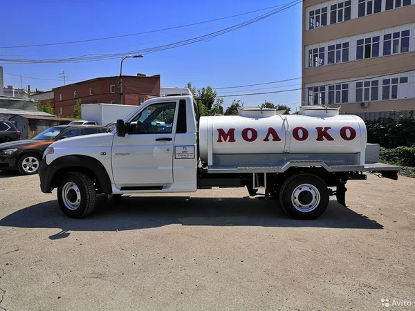 Автоцистерна УАЗ Профи молоковоз
