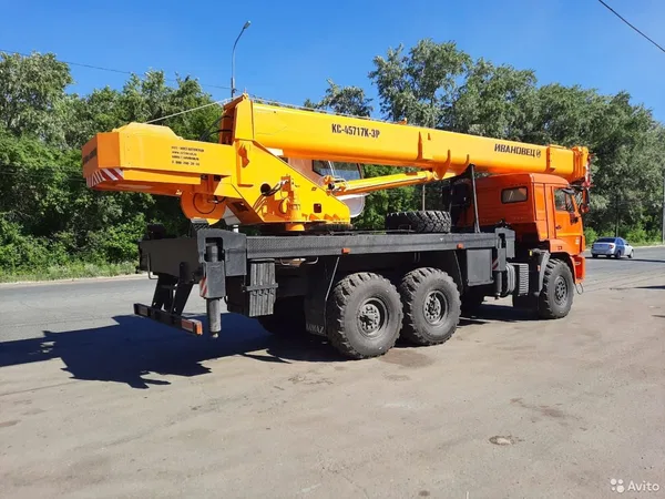 Автокран Ивановец КС-45717К-3Р