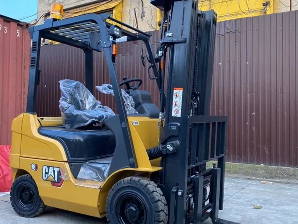 Вилочный погрузчик Caterpillar DP18NT