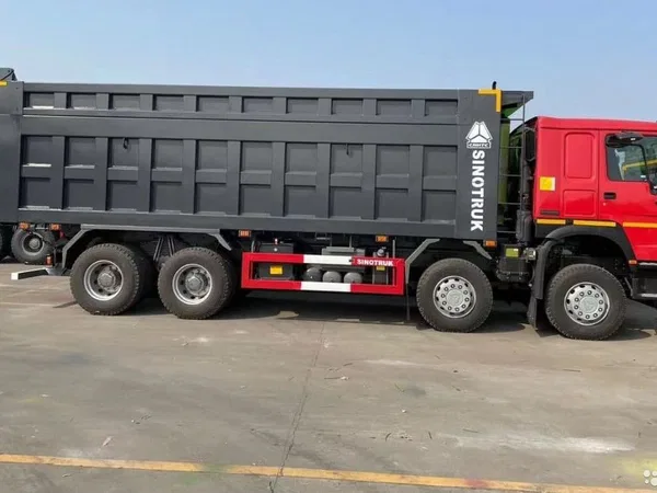 Самосвал HOWO HW76