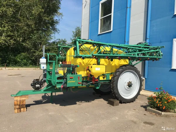 Прицепной опрыскиватель Атамас 3