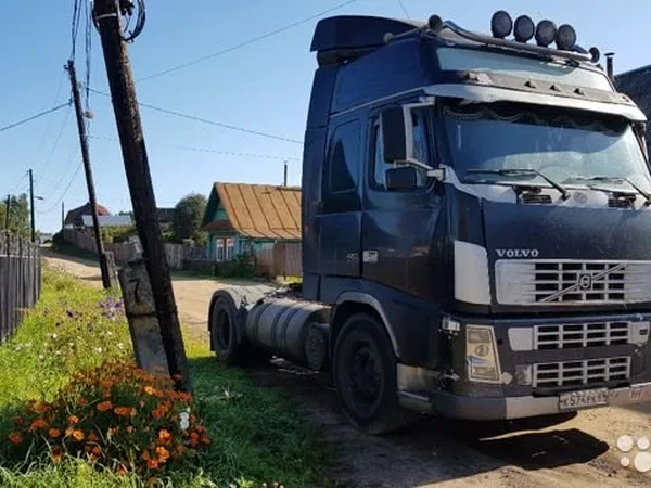 Седельный тягач Volvo FH12