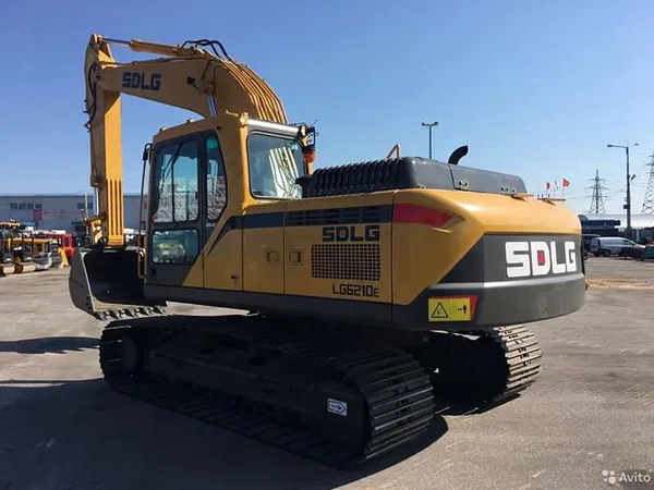Гусеничный экскаватор SDLG E6210F