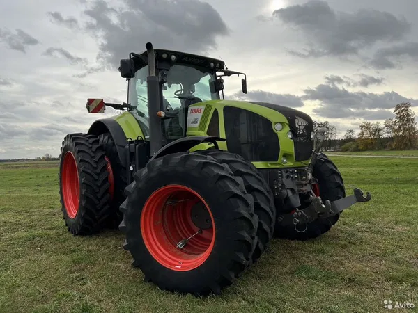Трактор Claas Axion 930