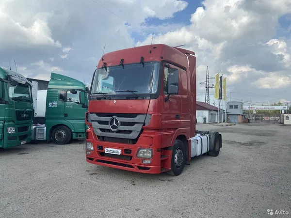 Седельный тягач Mercedes-Benz Actros