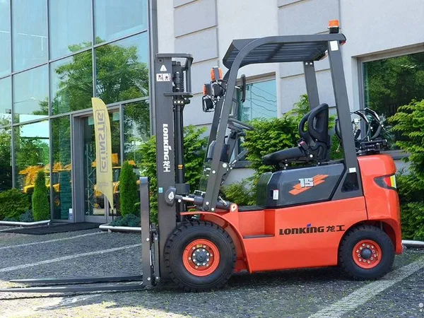 Вилочный погрузчик Lonking LG15GLT