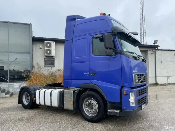 Седельный тягач Volvo FH