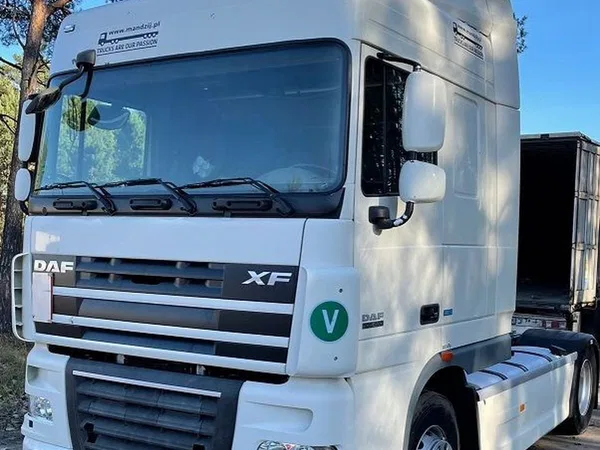 Седельный тягач DAF XF105.460