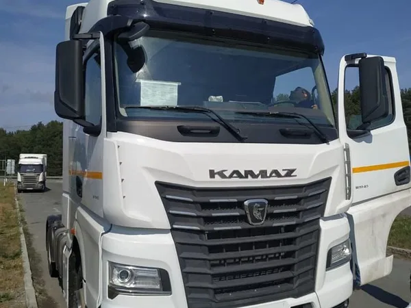 Седельный тягач КамАЗ 54901