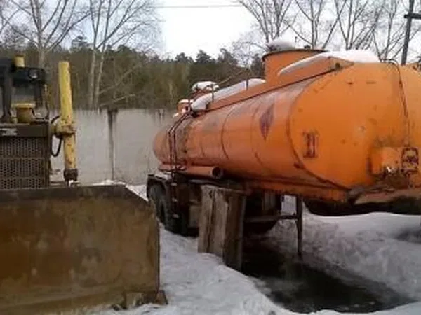 Полуприцеп бензовоз НефАЗ 96742-20