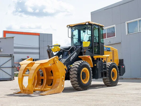 Фронтальный погрузчик XCMG LW330FN