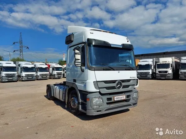 Седельный тягач Mercedes-Benz Actros 1841