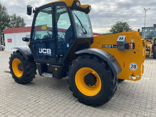 Телескопический погрузчик JCB LOADALL 531-70