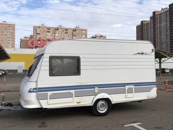 Прицеп-дача (кемпер) Hobby DeLuxe